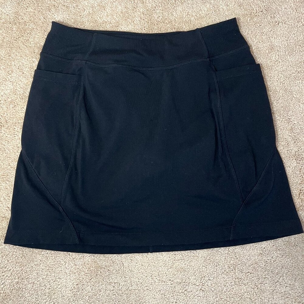 Athleta Women’s Black Skort Size S Athletic Skirt Built-In Shorts